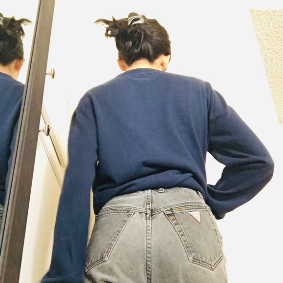 GAP V-Neck Sweater - Picture 2 of 7